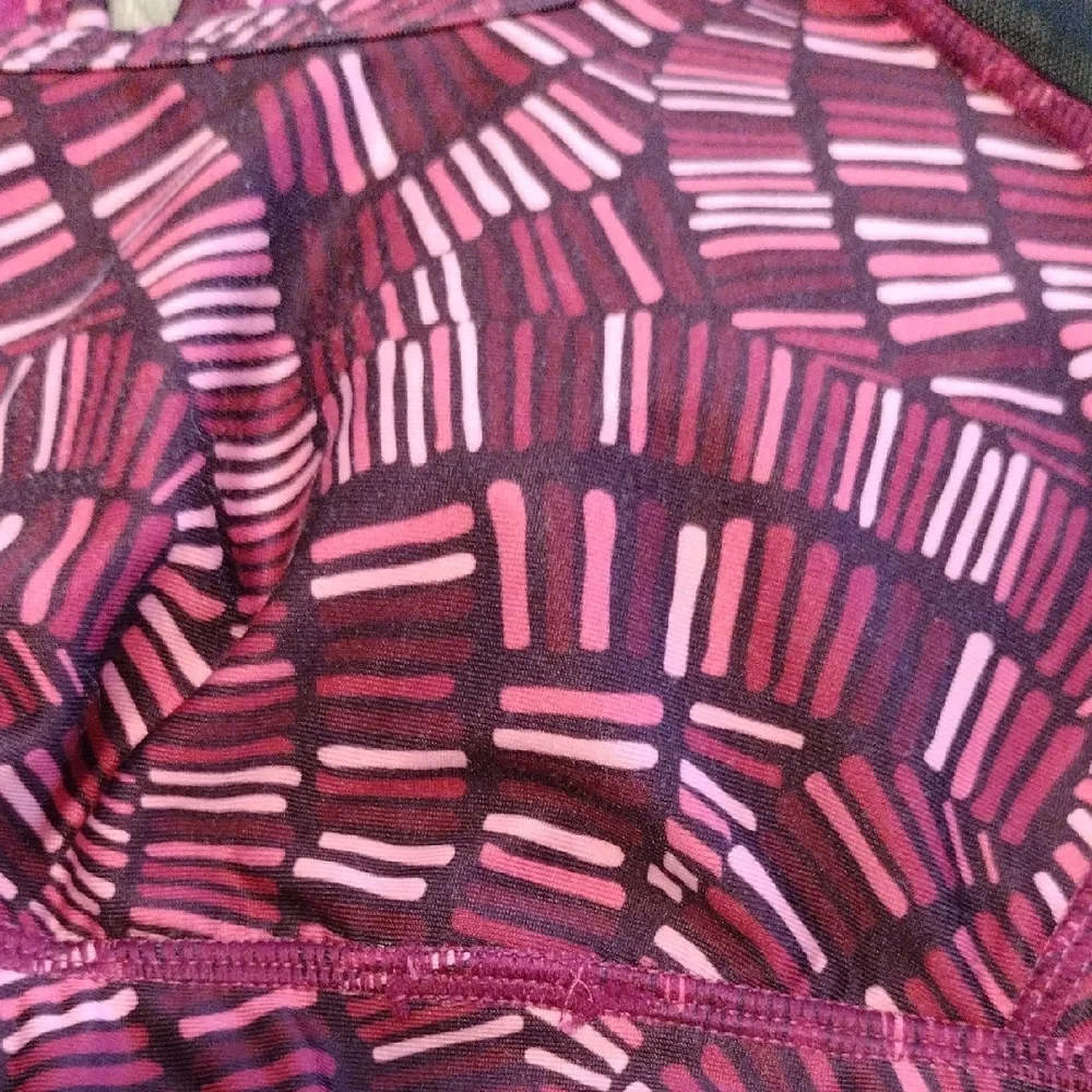 Kyodan Multicolor Patterned Sports Bra - Picture 11 of 12